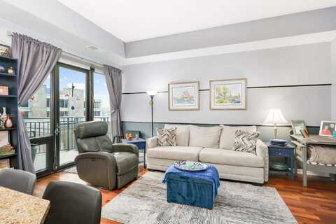 Grant, MINNEAPOLIS, MN 55404
