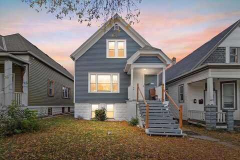 Hayes, MILWAUKEE, WI 53215