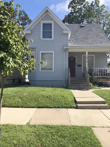 Holmes, RACINE, WI 53405