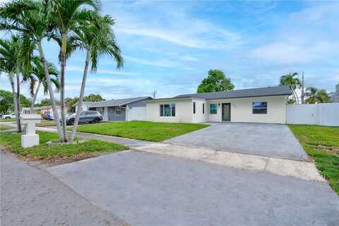 Pershing, HOLLYWOOD, FL 33024