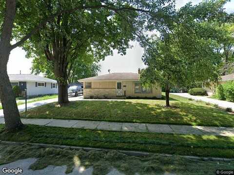 University, MENOMONEE FALLS, WI 53051