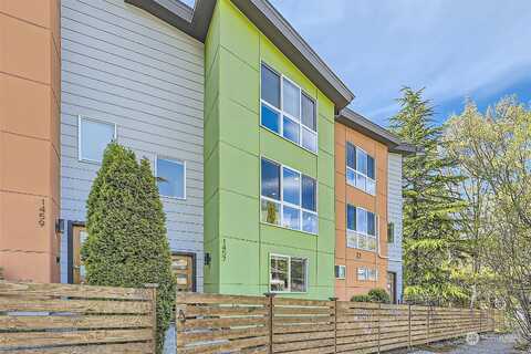 Columbian, SEATTLE, WA 98144