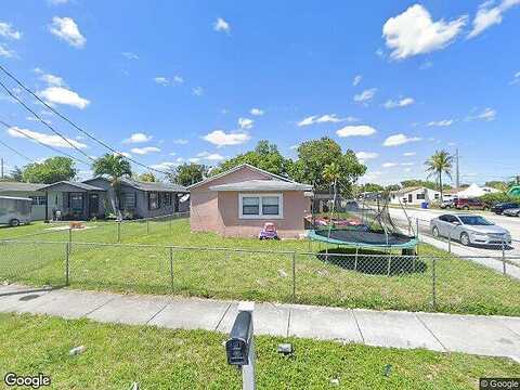 20Th, WEST PARK, FL 33023