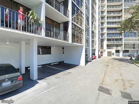 Leslie, HALLANDALE BEACH, FL 33009