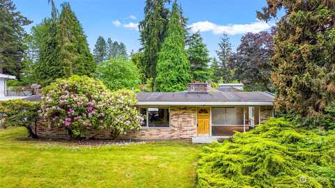 37Th, BELLEVUE, WA 98006