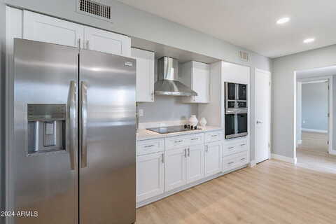107Th, SUN CITY, AZ 85351