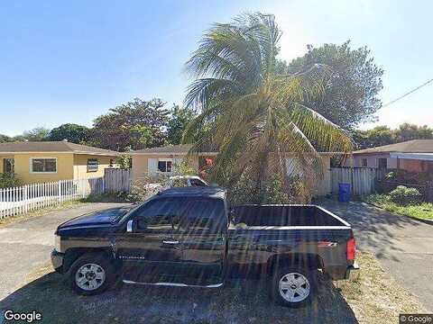 174Th, NORTH MIAMI BEACH, FL 33162