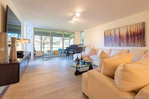 Oaks Ter, Pompano Beach, FL 33069