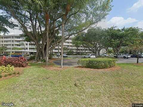 Oaks, POMPANO BEACH, FL 33069