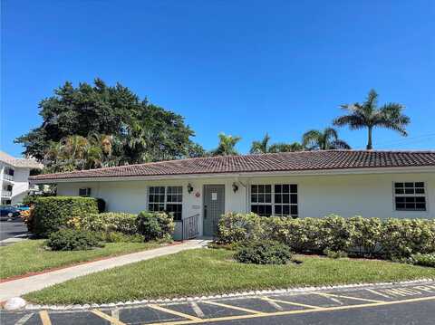 Blue Heron Dr, Hallandale Beach, FL 33009