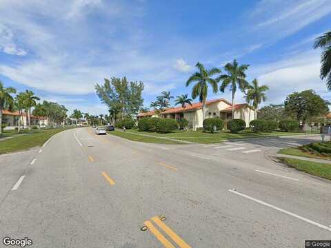 Lake Crystal Dr, West Palm Beach, FL 33411