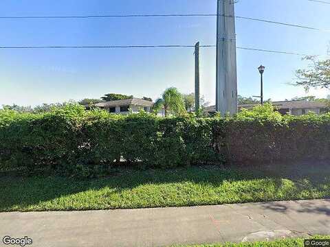 W Clairmont Cir, Tamarac, FL 33321