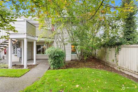 Market Pl, Lake Stevens, WA 98258