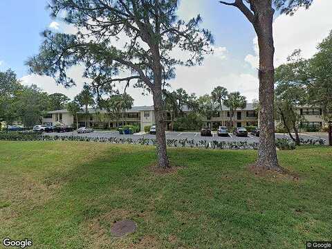 Fairway Bend Ln, Sarasota, FL 34243