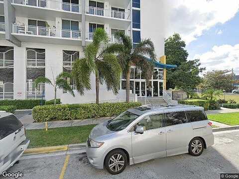 Ne 30Th St, Miami, FL 33137