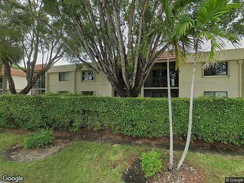 Lakeview Dr, Weston, FL 33326