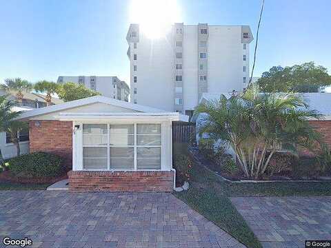 W Peppertree Ln, Sarasota, FL 34242