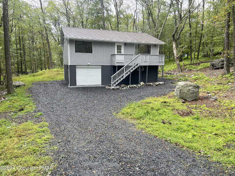 Whippoorwill Drive, Bushkill, PA 18302