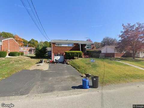 New Market Dr, Greensburg, PA 15601