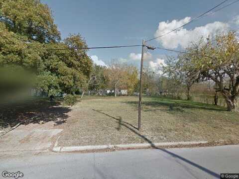 S Judson St, Navasota, TX 77868