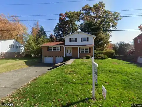 Westland Dr, Greensburg, PA 15601