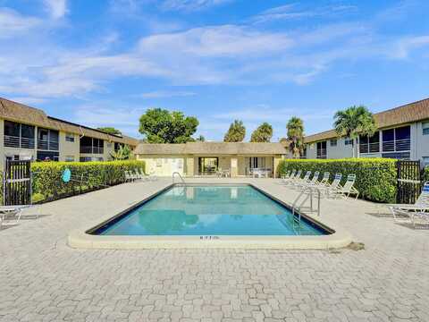 Sandalfoot Blvd, Boca Raton, FL 33428