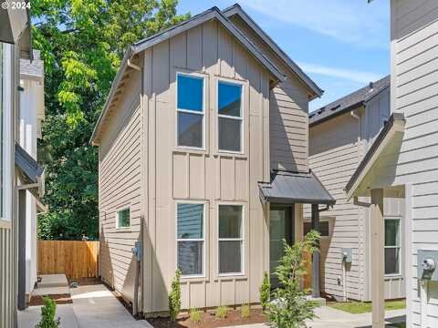 Ne Stanton St, Portland, OR 97212