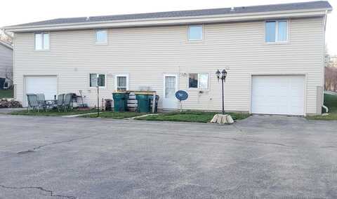 W Paradise Drive #175, West Bend, WI 53095