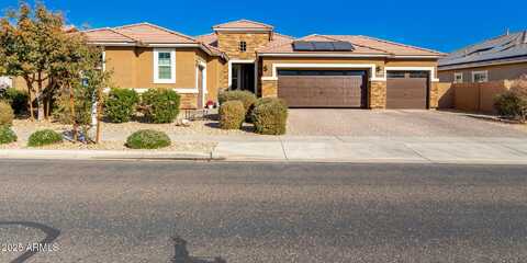 18904 W MERCER Lane, Surprise, AZ 85388