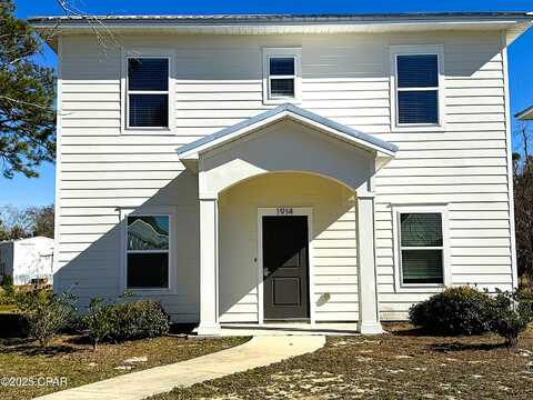 1914 Coach Scovel Way, Panama City, FL 32405