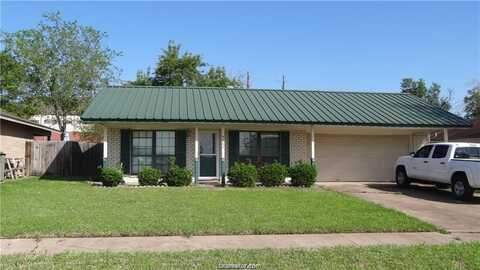 4222 Woodcrest Drive, Bryan, TX 77802