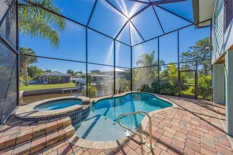 4727 Swordfish, BONITA SPRINGS, FL 34134