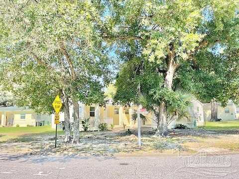 Holmes Dr # 3, Pensacola, FL 32507