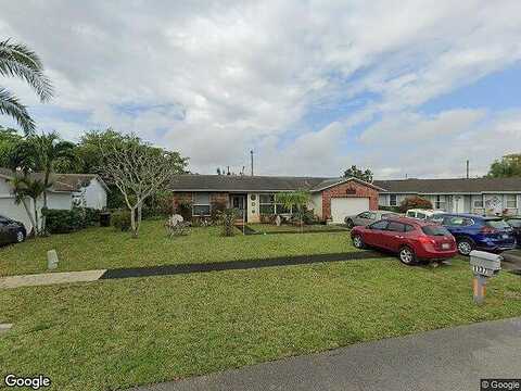 Mountain Dr, West Palm Beach, FL 33406