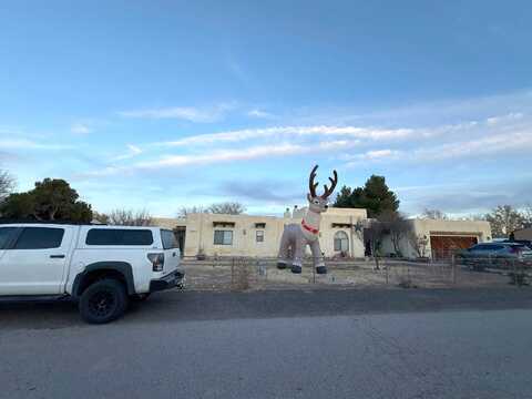 Betts, BOSQUE FARMS, NM 87068