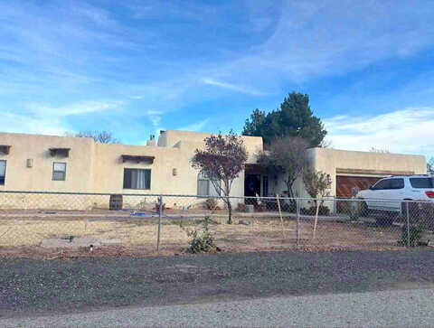 Betts, BOSQUE FARMS, NM 87068