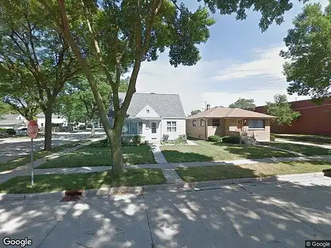 110Th, MILWAUKEE, WI 53227