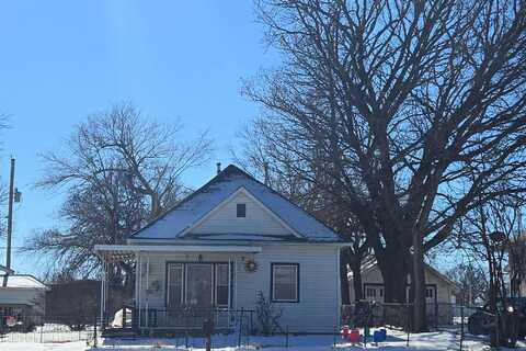 3Rd, HUTCHINSON, KS 67501