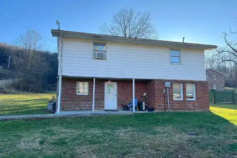 Cara Jo, CLARKSBURG, WV 26301