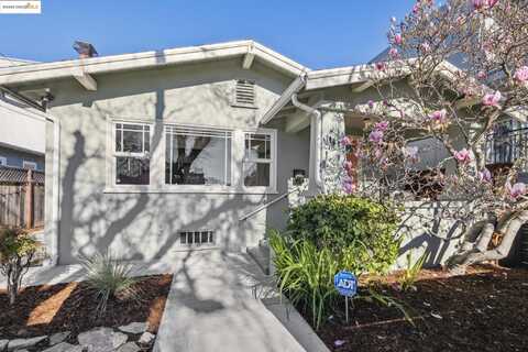 1105 Parker St, Berkeley, CA 94702