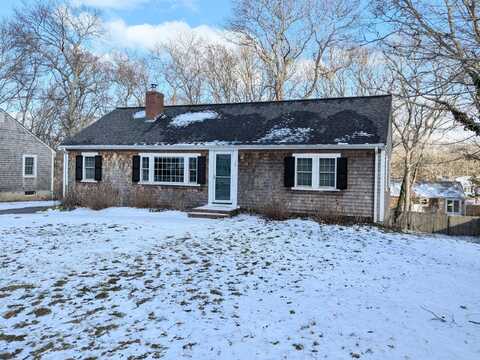 28 Mooring Lane, Dennis, MA 02638