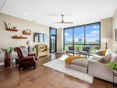 250 W Spring Street, Columbus, OH 43215