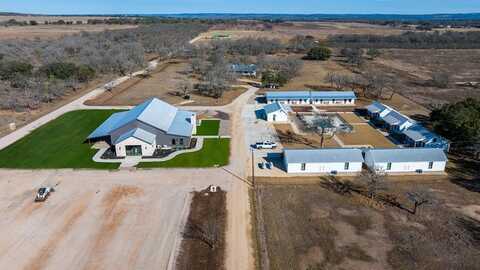 146 Pehl Farm Lane, Fredericksburg, TX 78624
