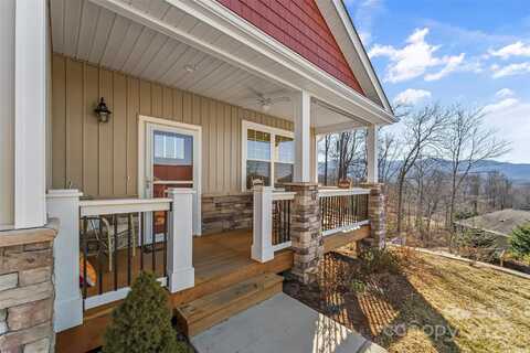 25 Village Overlook Loop, Swannanoa, NC 28778