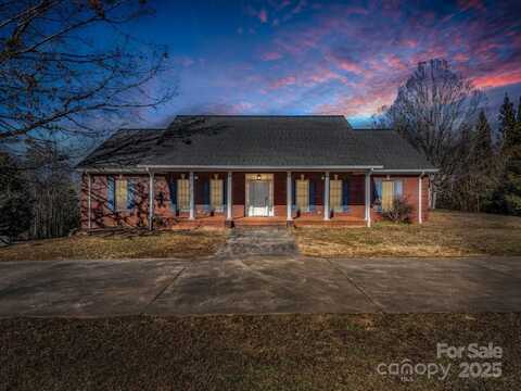 208 S Quail Lane, Forest City, NC 28043