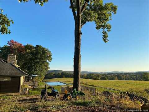 121 Quaker Hill Road, Pawling, NY 12564