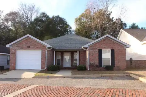 208 Idlewild Path, Dothan, AL 36303