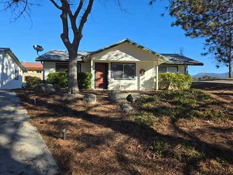 48233 Lindsay Lane, Oakhurst, CA 93644