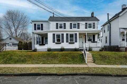 28 Doughty St, Raritan, NJ 08869