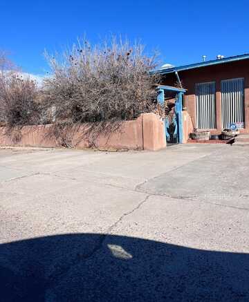 298 Calle del Norte, Bernalillo, NM 87004